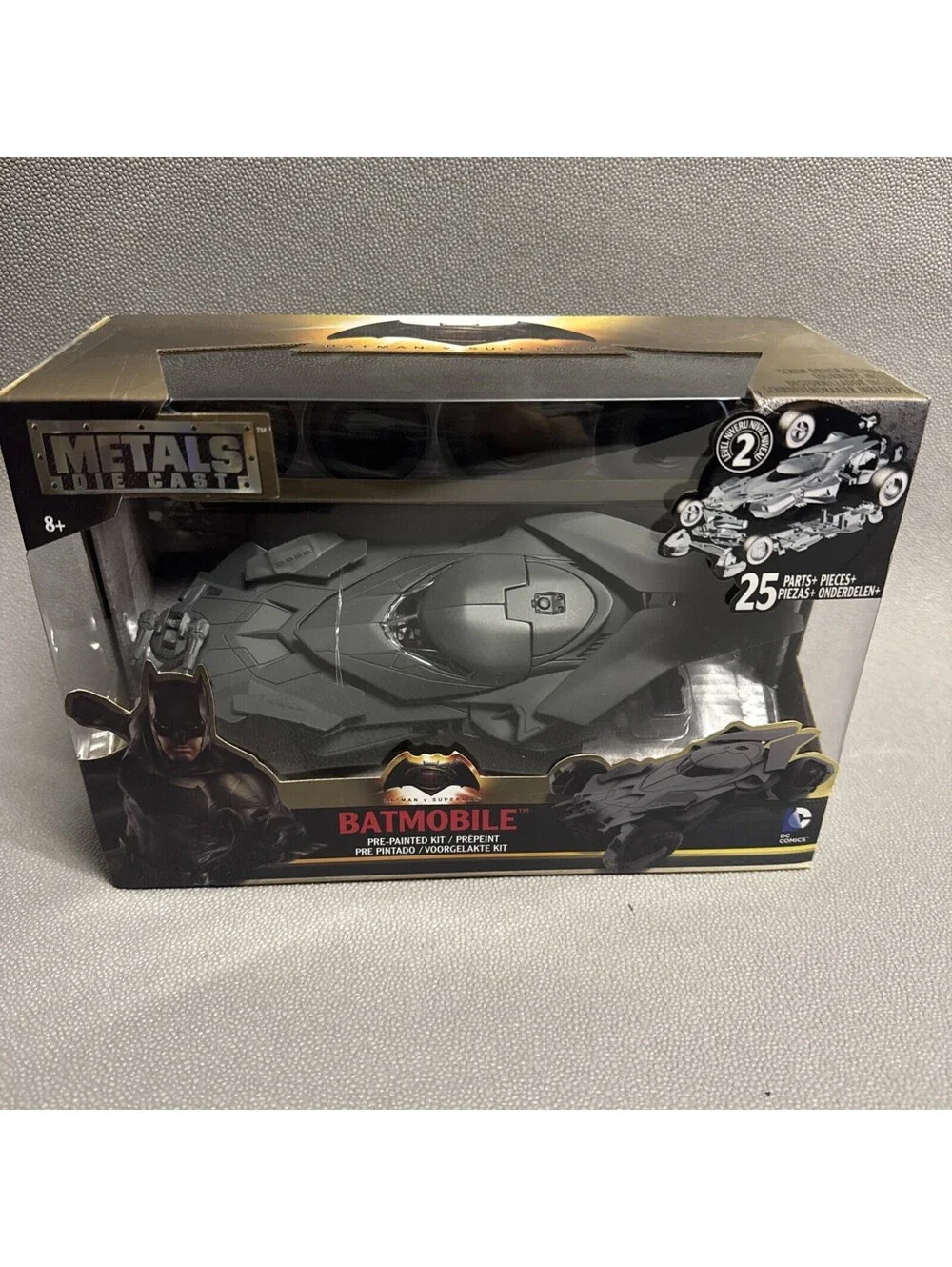 Batman vs Superman Batmobile 1:24 Model Kit Jada Primer Black 9